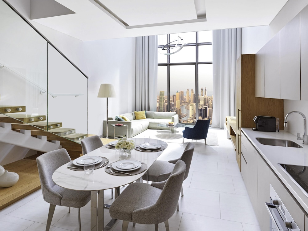 GRAND BURJ LIVING del hotel SLS Dubai and Residences