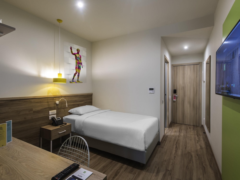 Habitación Estándar con 1 cama individual del hotel Ibis Styles Athens Routes. Foto 2