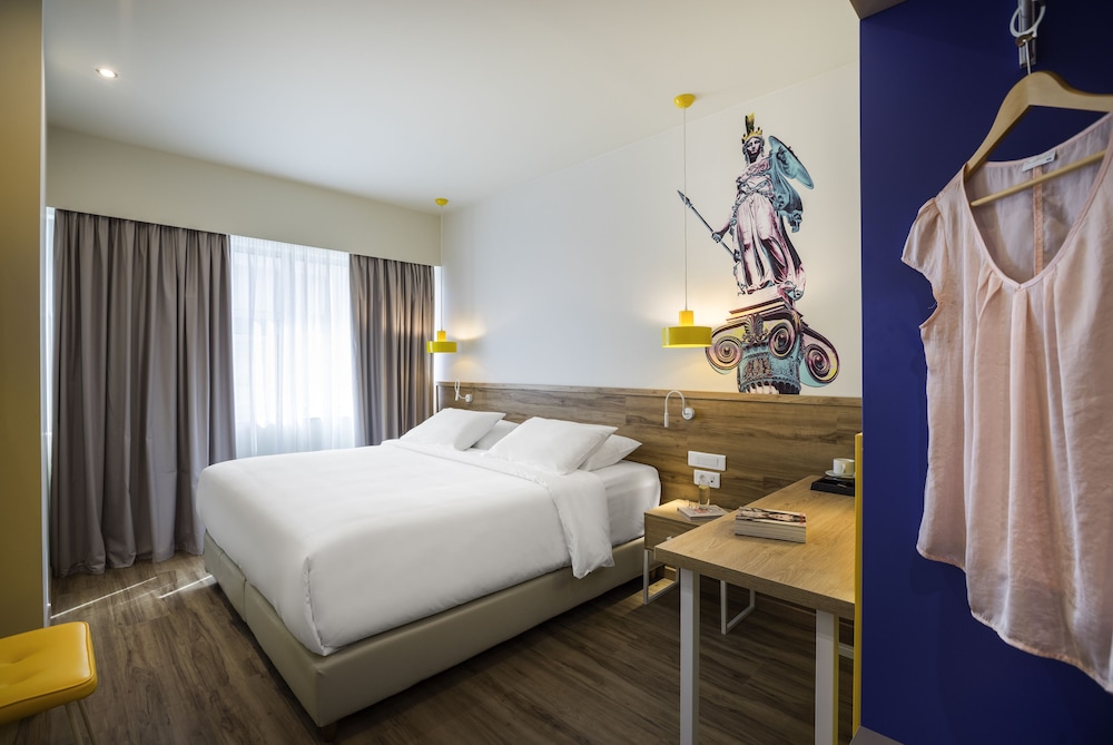 Habitación estándar con 1 cama doble o 2 camas individuales del hotel Ibis Styles Athens Routes