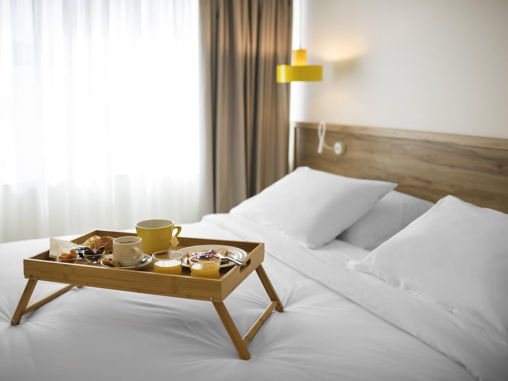 Suite Premium del hotel Ibis Styles Athens Routes. Foto 4