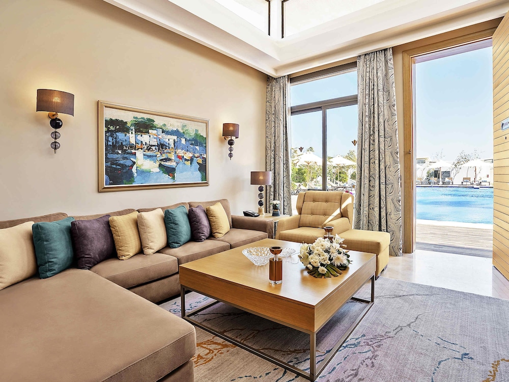 Pool Villa del hotel Rixos Premium Magawish Suites and Villas. Foto 2