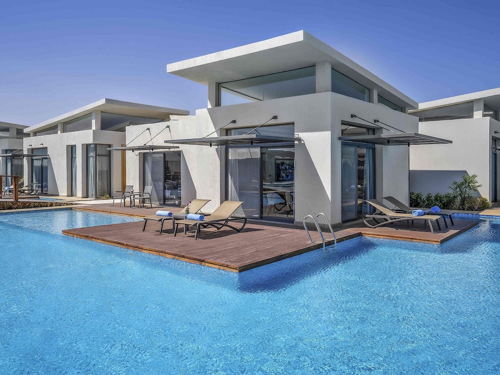 Pool Villa del hotel Rixos Premium Magawish Suites and Villas. Foto 4