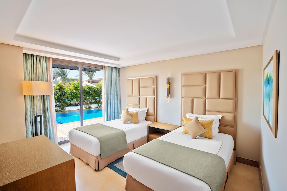 Executive Pool Villa del hotel Rixos Premium Magawish Suites and Villas. Foto 1