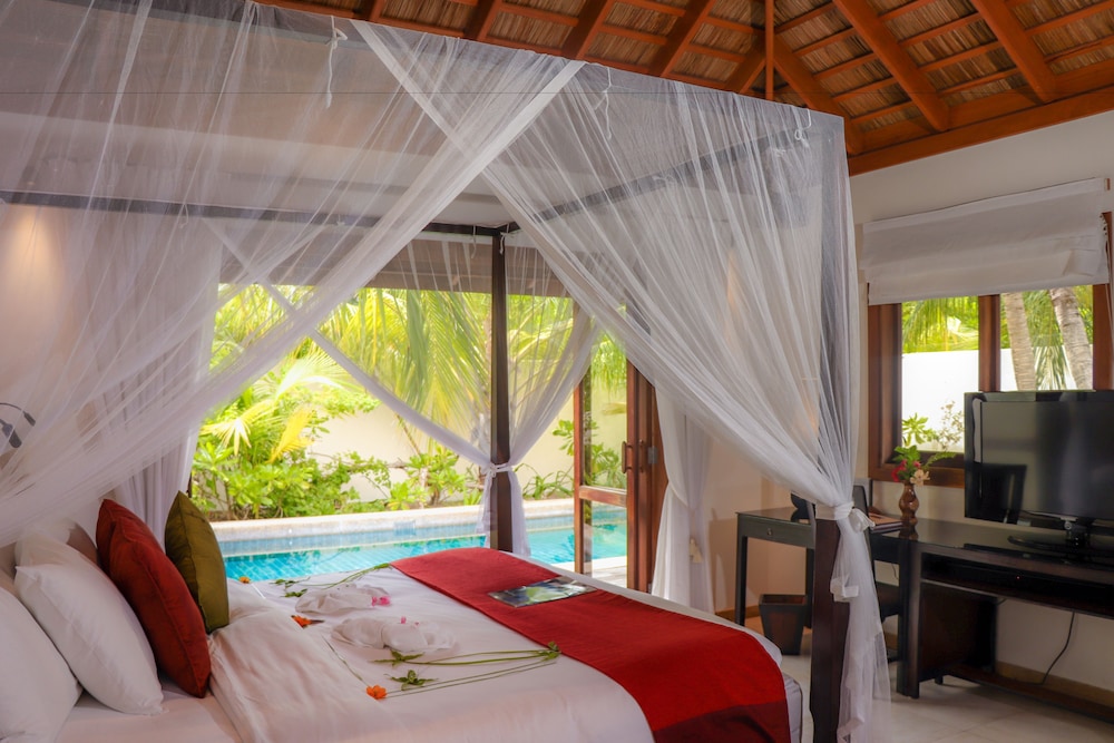 Villa con piscina privada del hotel Kuredu Resort & Spa, Maldives. Foto 1