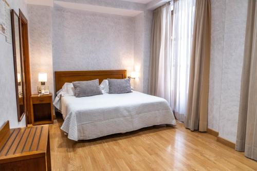 Habitación Doble Superior del hotel Granada Centro. Foto 1
