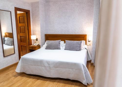 Habitación Doble Superior del hotel Granada Centro. Foto 3
