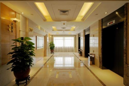 Habitación Doble Business del hotel Baiyun Guangzhou. Foto 1