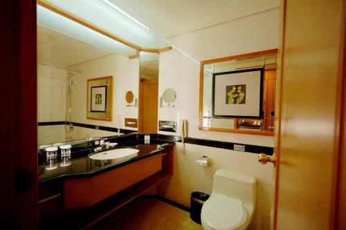 Habitación Doble VIP Business - 2 camas del hotel Baiyun Guangzhou. Foto 3