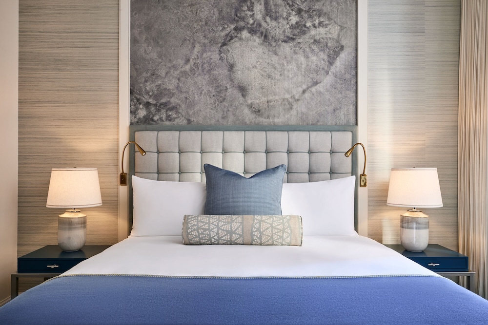 Habitación Deluxe, 1 cama de matrimonio grande del hotel The Wall Street Hotel New York City. Foto 1