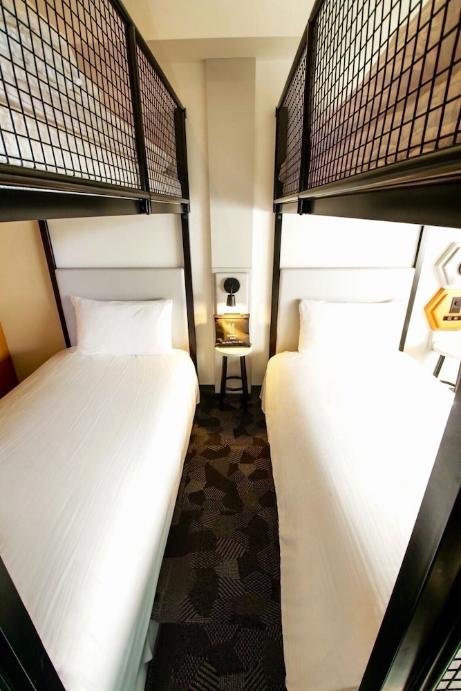 Habitación Superior - 2 camas litera del hotel Ibis Styles Tokyo Bay. Foto 4