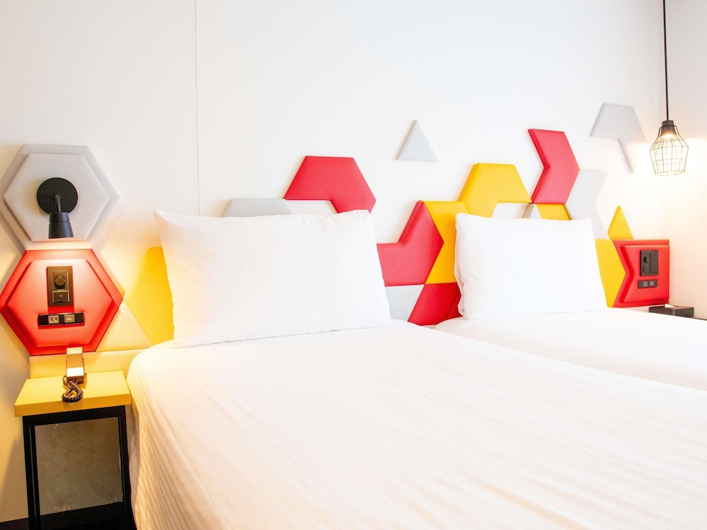 Estándar con 2 camas individuales del hotel Ibis Styles Tokyo Bay. Foto 5