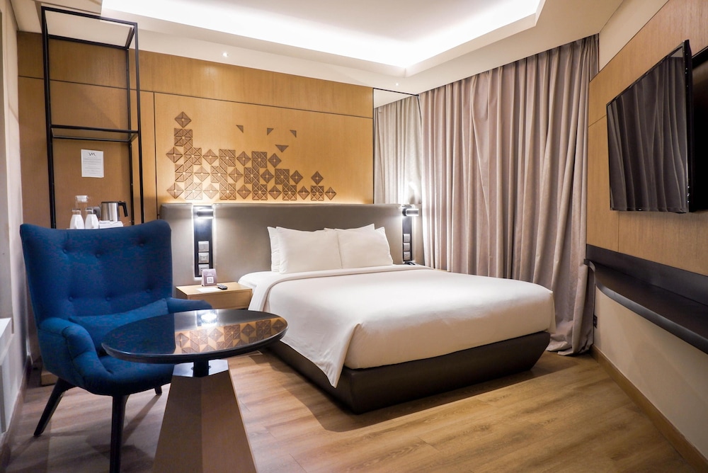 Habitación clásica, 1 cama de matrimonio del hotel Mercure Jakarta Batavia. Foto 2