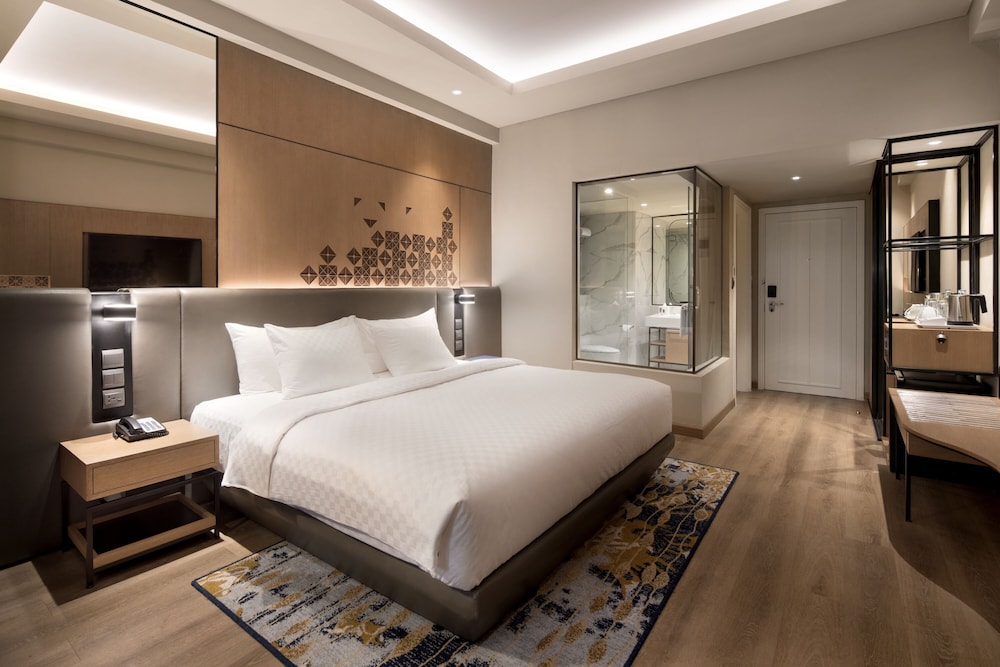 Privilege, Habitación, 1 cama doble, terraza del hotel Mercure Jakarta Batavia. Foto 1