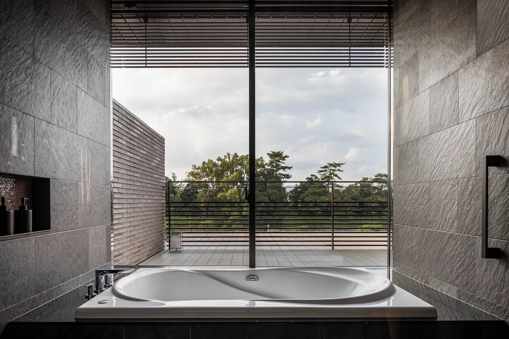 Suite Terraza Rikyu del hotel Garrya Nijo Castle Kyoto. Foto 4
