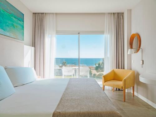 Habitación Doble Swim Up del hotel Grupotel Conil Playa. Foto 3