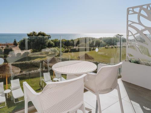 Habitación Doble con vistas frontales al mar del hotel Grupotel Conil Playa. Foto 5