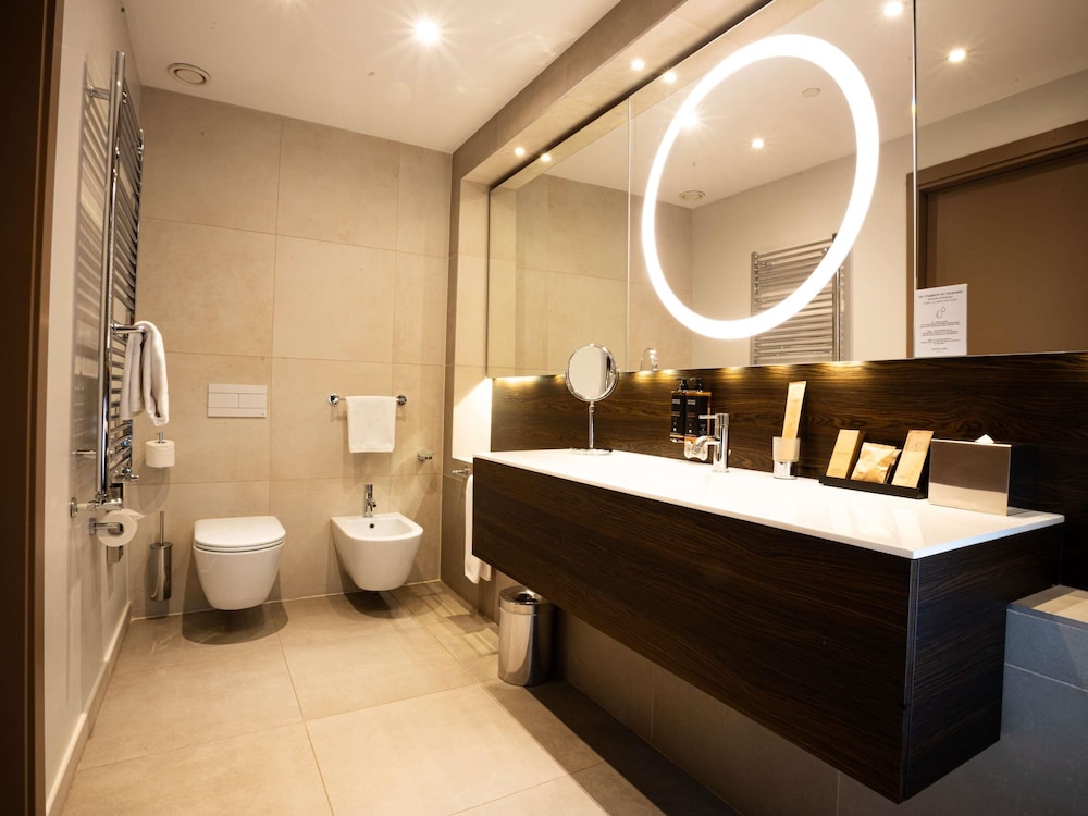 Habitación Privilege con 1 cama doble del hotel Mercure Almaty City Center. Foto 6