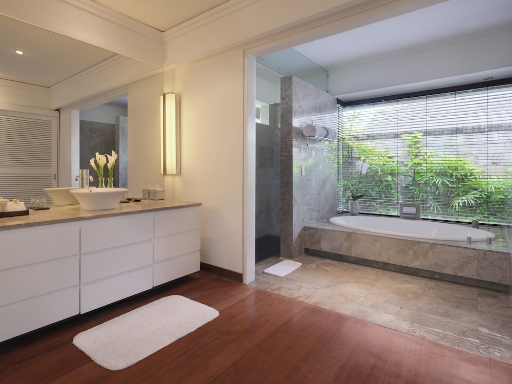 VILLA CON PISCINA DE 2 DORMITORIOS, 1 Cama Doble, 1 Cama Gemela, Piscina Privada del hotel Peppers Seminyak. Foto 12