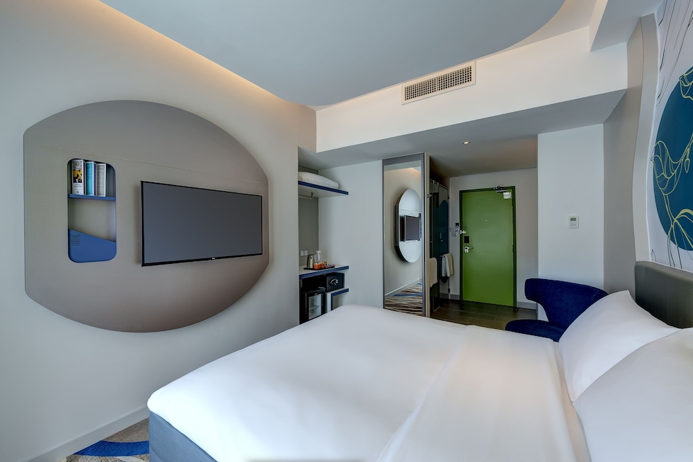 Habitación Estándar con 1 Cama Queen Size del hotel Ibis Styles Johor Iskandar Puteri. Foto 1