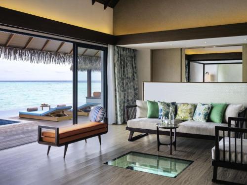 Suite con Piscina y Vistas al Océano del hotel Pullman Maldives All-Inclusive Resort