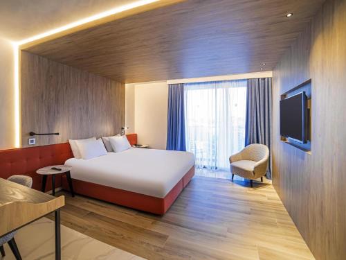 Habitación Doble Estándar con balcón - 1 o 2 camas del hotel Mercure St. Julian's Malta. Foto 6