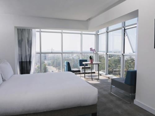 Suite Superior Sky View del hotel Novotel Mohammedia. Foto 1