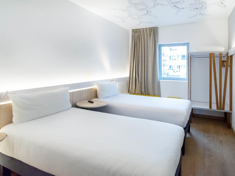 Habitación Sweet Room by ibis con 2 camas individuales del hotel Ibis Abdelmoumen Casa Centre. Foto 11
