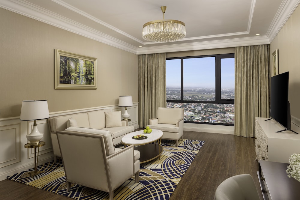 Suite del hotel Vinpearl Condotel Phu Ly. Foto 6