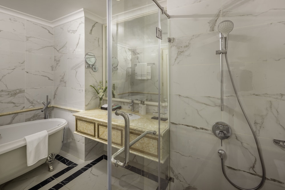 Suite del hotel Vinpearl Condotel Phu Ly. Foto 11