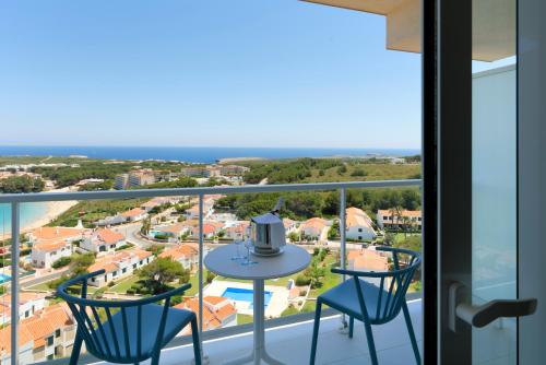 Habitación Deluxe Premium con vistas al mar del hotel Palladium Hotel Menorca. Foto 4
