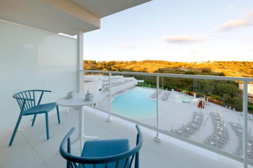 Habitación Familiar Deluxe del hotel Palladium Hotel Menorca. Foto 2