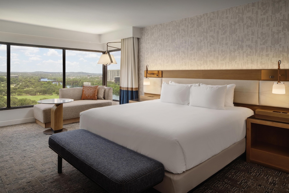 1 Cama King Vistas Parciales al Lago del hotel Hyatt Regency Austin. Foto 2