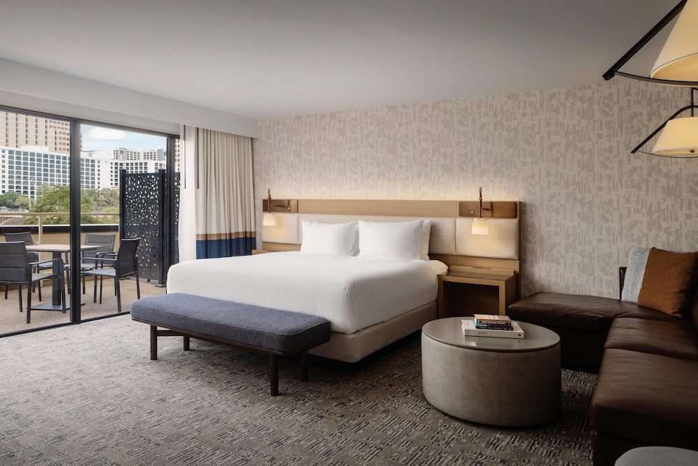 Suite Estudio con Terraza Frente al Lago del hotel Hyatt Regency Austin. Foto 4