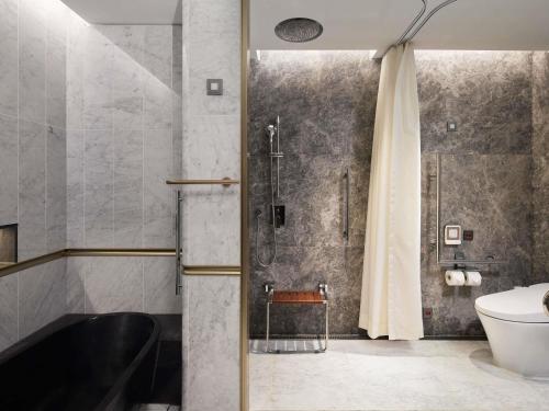 Fairmont King Room - Mobility Accessible del hotel Fairmont Ambassador Seoul. Foto 2