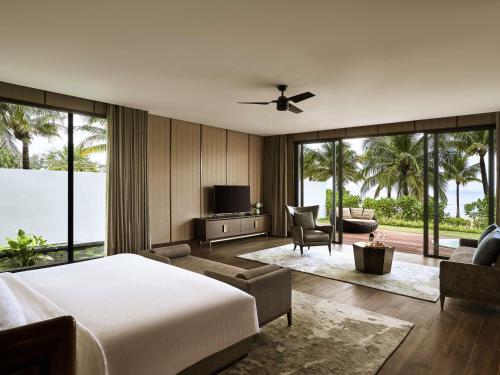 Presidential Four Bedroom Villa with Pool and Sea View del hotel Mövenpick Villas and Residences Phu Quoc. Foto 3