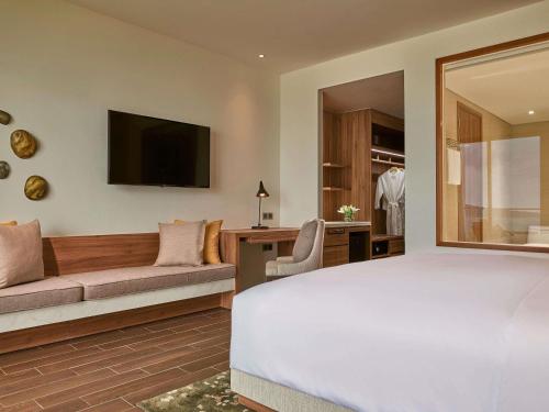 Habitación Doble Superior con balcón y vistas al mar - 2 camas del hotel Mövenpick Resort Waverly Phu Quoc. Foto 4