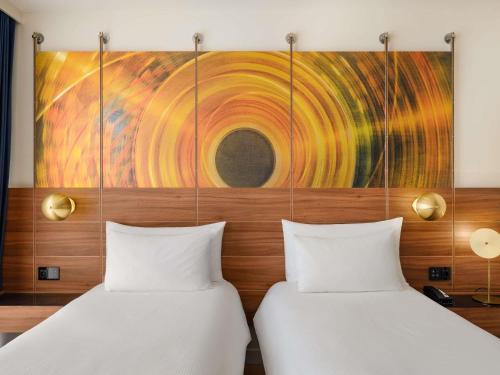 Habitación Doble Deluxe - 2 camas del hotel Pullman Budapest. Foto 5