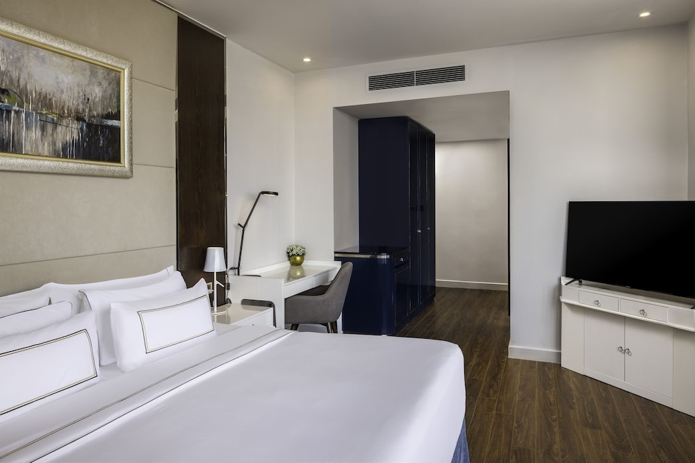 Habitación Deluxe (Corner) del hotel Meliá Vinpearl Ha Tinh. Foto 1