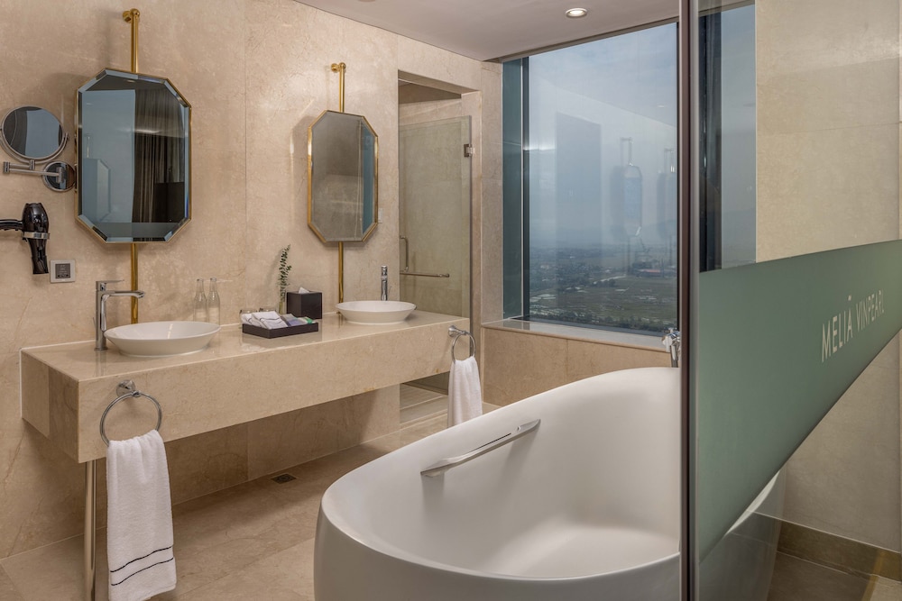 Suite Presidencial del hotel Meliá Vinpearl Ha Tinh. Foto 9