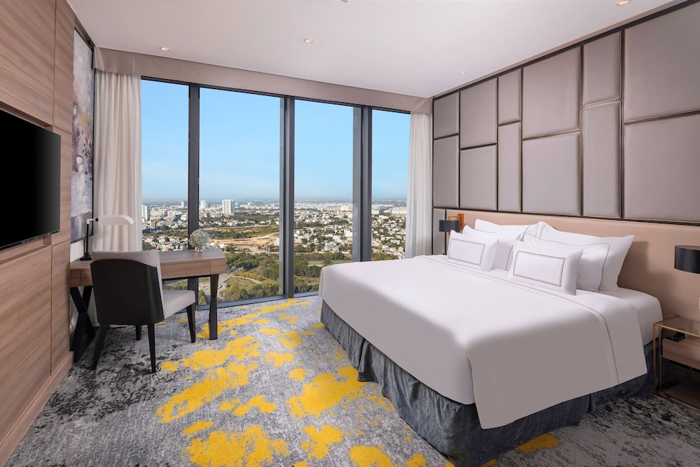 Habitación Deluxe con vistas a la ciudad del hotel Meliá Vinpearl Thanh Hoa. Foto 3
