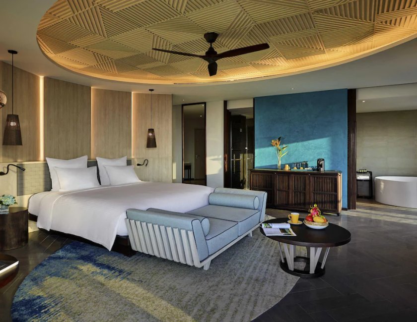 Suite Vista Mar Balcón o Terraza 1 Cama king Privilege Con Vistas del hotel Pullman Phu Quoc Beach Resort. Foto 3