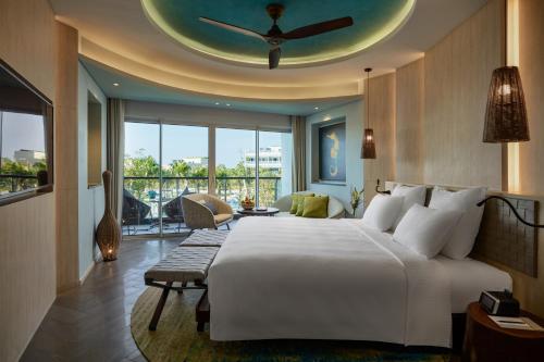 HABITACIÓN DELUXE, 1 Cama King Size, Vista al Jardín del hotel Pullman Phu Quoc Beach Resort. Foto 4