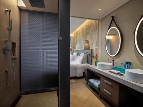 SUITE FAMILIAR PREMIUM, Pase de Privilegio Ejecutivo, 2 Dormitorios, Vista al Resort del hotel Pullman Phu Quoc Beach Resort. Foto 6