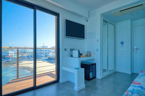 Suite con vistas al mar del hotel Boutique La Marquesina - Adults Only. Foto 4