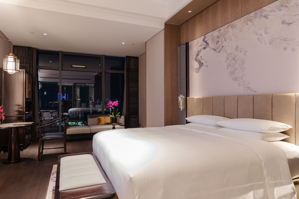 HABITACIÓN DE LUJO, Una Cama King Size, Vistas a la Ciudad del hotel Sofitel Hangzhou Yingguan. Foto 1
