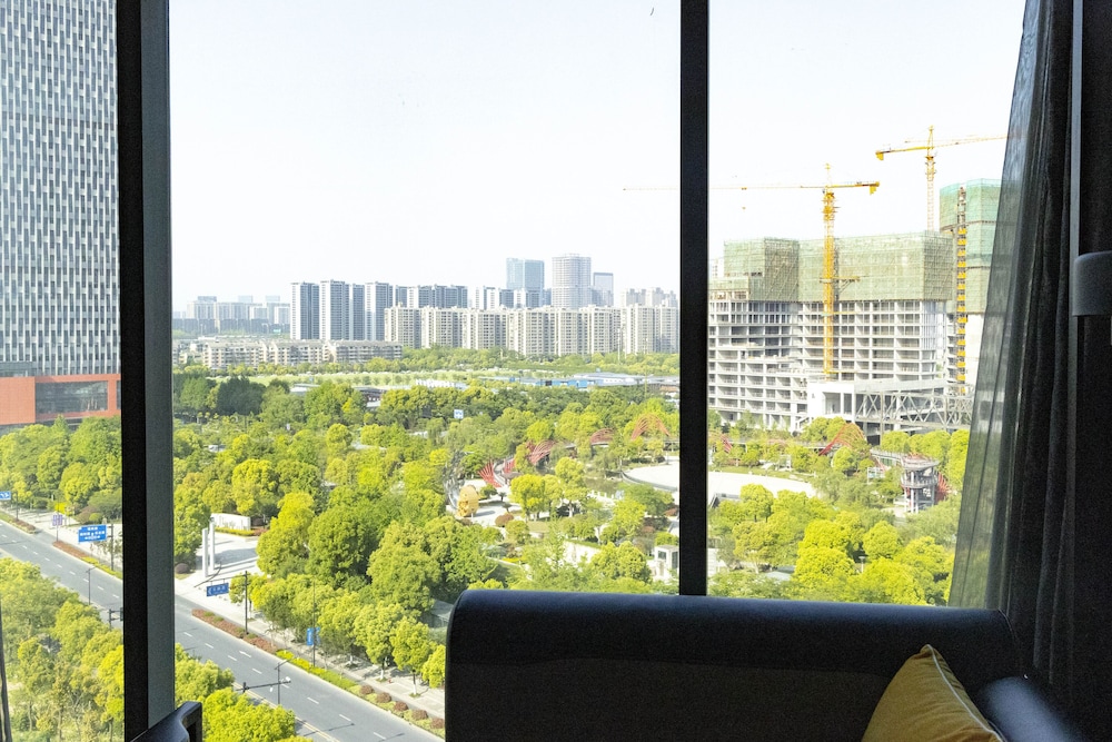 HABITACIÓN DE LUJO, Dos Camas Individuales, Vistas a la Ciudad del hotel Sofitel Hangzhou Yingguan. Foto 4