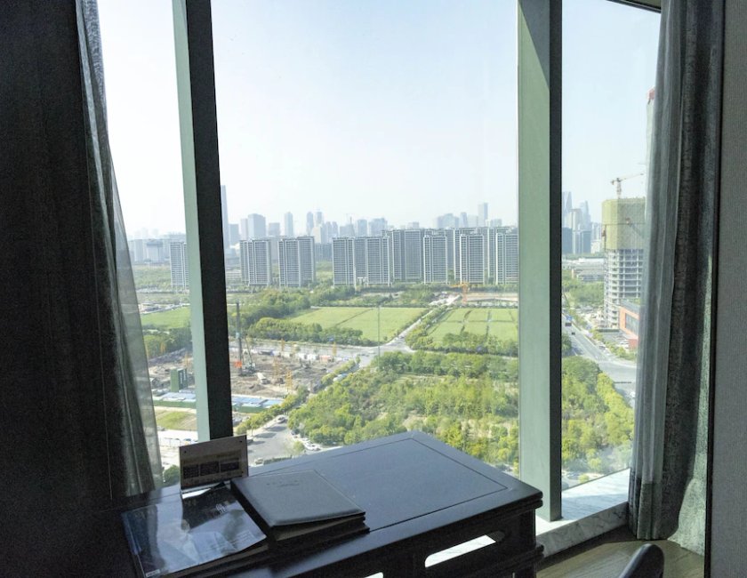 Habitación familiar 1 Cama king Vista ciudad Con Vistas 1 Cama Individual del hotel Sofitel Hangzhou Yingguan. Foto 4