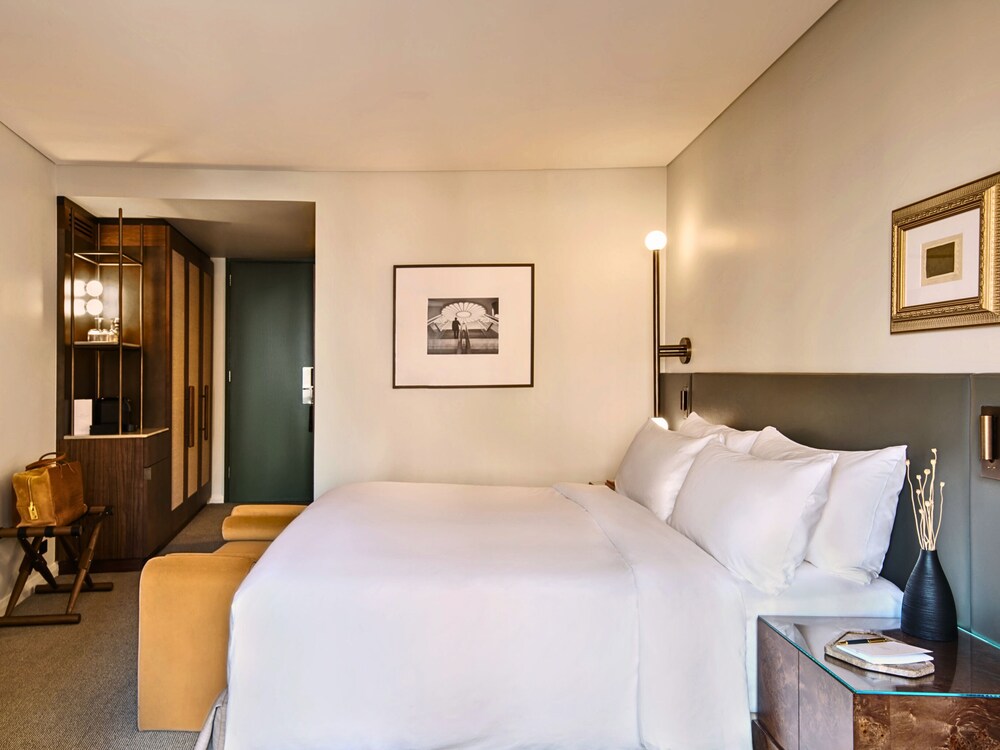 HABITACIÓN DE LUJO, Beneficios Club Millésime, 1 Cama King Size del hotel Sofitel Sydney Wentworth. Foto 6