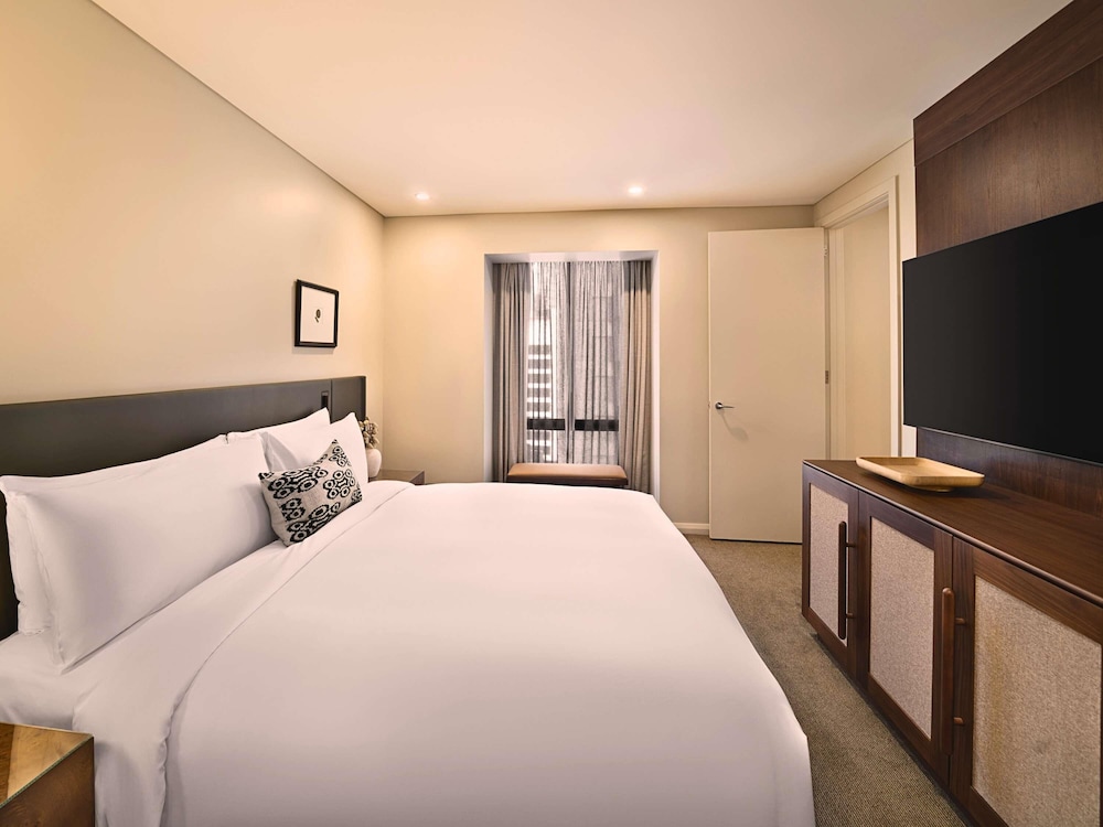 SUITE JUNIOR, Beneficios Club Millésime, 1 Cama King Size del hotel Sofitel Sydney Wentworth. Foto 3