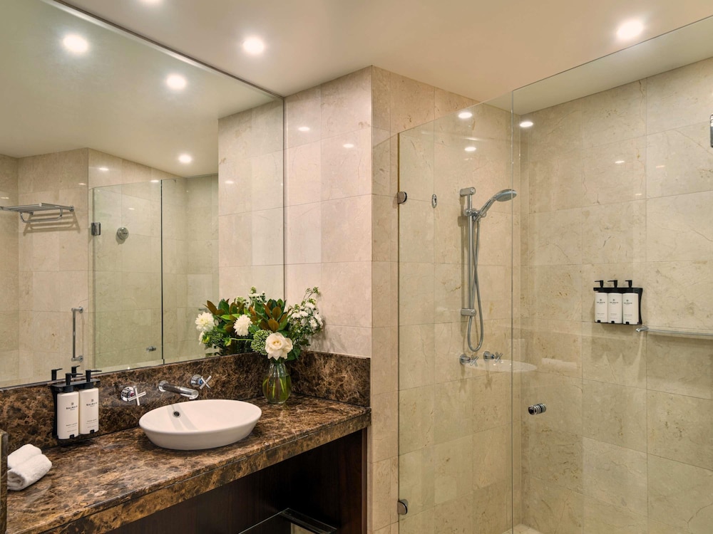 SUITE JUNIOR, Beneficios Club Millésime, 1 Cama King Size del hotel Sofitel Sydney Wentworth. Foto 8